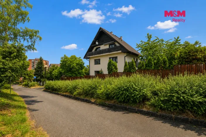 Prodej bytu 3+kk, Karlovy Vary - Drahovice, Mánesova, 68 m2