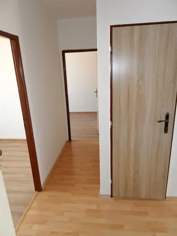 Pronájem bytu 3+1, Praha - Prosek, Zárybská, 67 m2