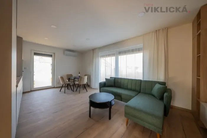 Prodej bytu 3+kk, Zaječí, Hlavní, 72 m2