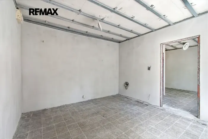 Prodej komerční nemovitosti, Plzeň, Rokycanská, 27 m2