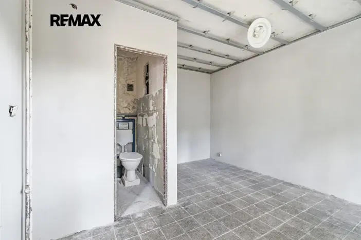 Prodej komerční nemovitosti, Plzeň, Rokycanská, 27 m2