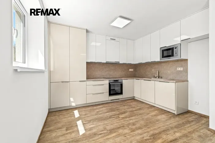 Prodej bytu 4+kk, Bdeněves, 78 m2