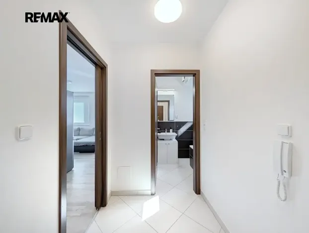 Pronájem bytu 2+kk, Praha - Hlubočepy, Hugo Haase, 55 m2