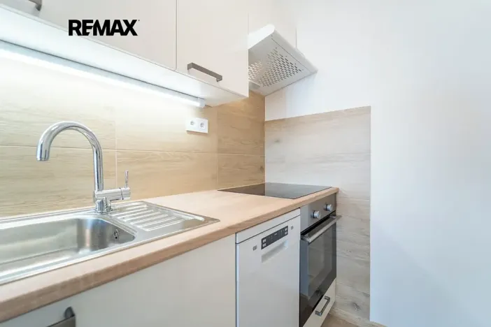 Pronájem bytu 2+kk, Praha - Háje, Mendelova, 49 m2