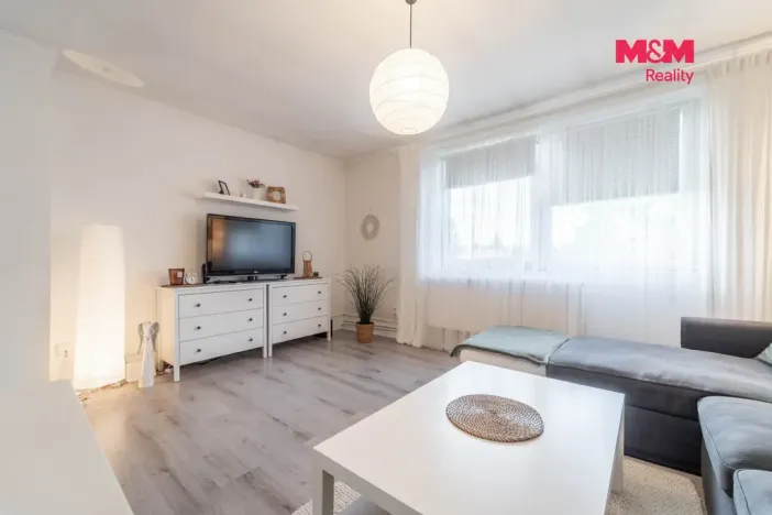Prodej bytu 3+1, Bříství, 64 m2