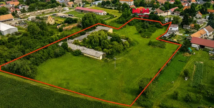 Prodej komerčního pozemku, Hostovlice, 14865 m2