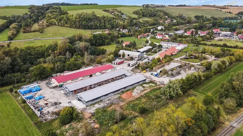 Pronájem skladu, Jankovice, 340 m2