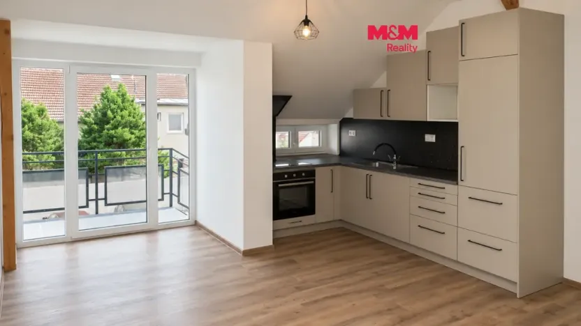 Pronájem bytu 3+kk, Běstovice, 78 m2
