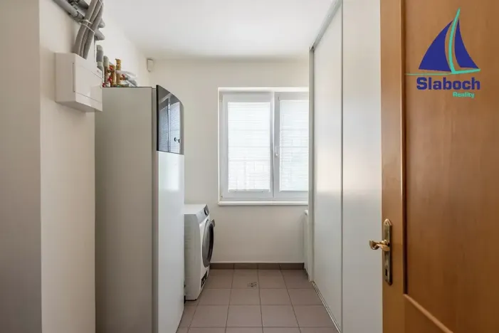 Prodej rodinného domu, Poříčany, U Koupaliště, 182 m2