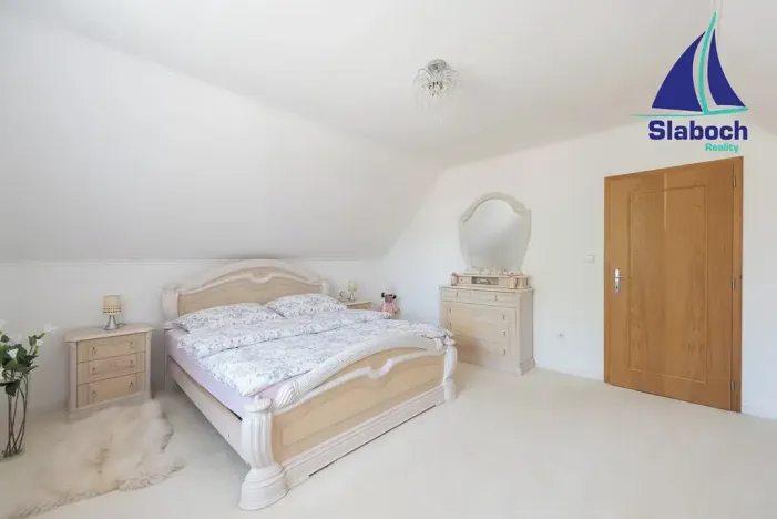 Prodej rodinného domu, Poříčany, U Koupaliště, 182 m2
