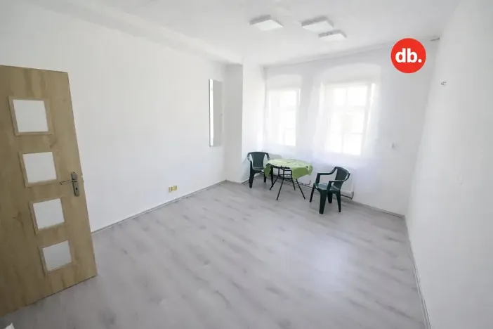 Pronájem bytu 1+1, Toužim, Farní, 40 m2