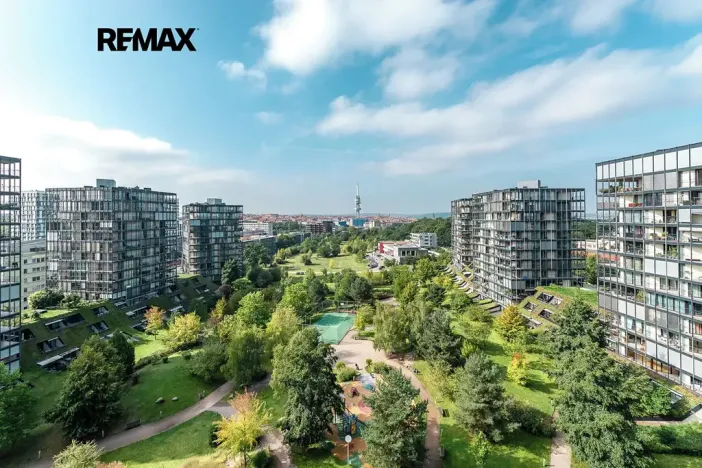 Pronájem bytu 2+kk, Praha - Žižkov, Ke kapslovně, 70 m2