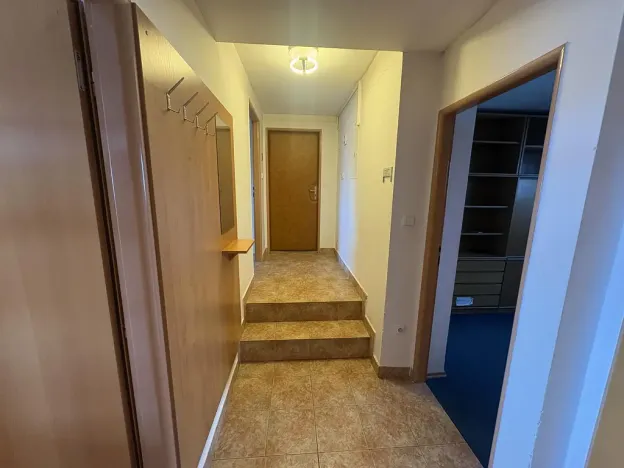 Pronájem kanceláře, Jičín, Husova, 59 m2