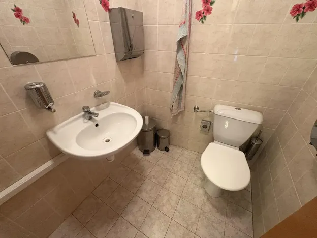Pronájem kanceláře, Jičín, Husova, 59 m2