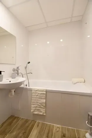 Pronájem bytu 2+1, Klášterec nad Ohří, Václava Řezáče, 57 m2