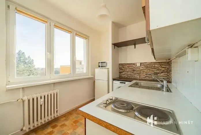 Pronájem bytu 1+1, Odolena Voda, Komenského, 35 m2