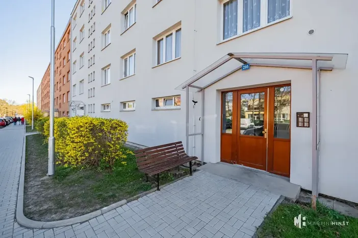 Pronájem bytu 1+1, Odolena Voda, Komenského, 35 m2