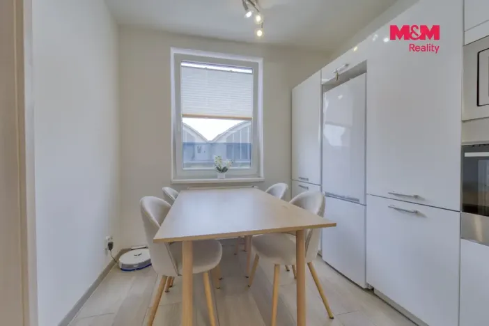 Pronájem bytu 3+kk, Plzeň - Jižní Předměstí, Černická, 81 m2