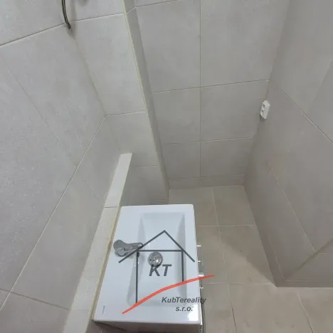 Pronájem bytu 1+kk, Děčín, Žerotínova, 35 m2
