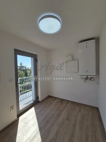 Pronájem rodinného domu, Šlapanice, 47 m2