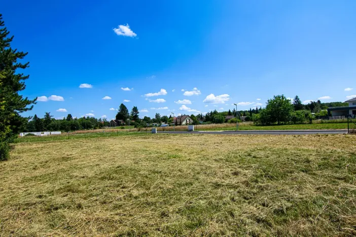 Prodej pozemku, Louňovice, Svojetická, 801 m2