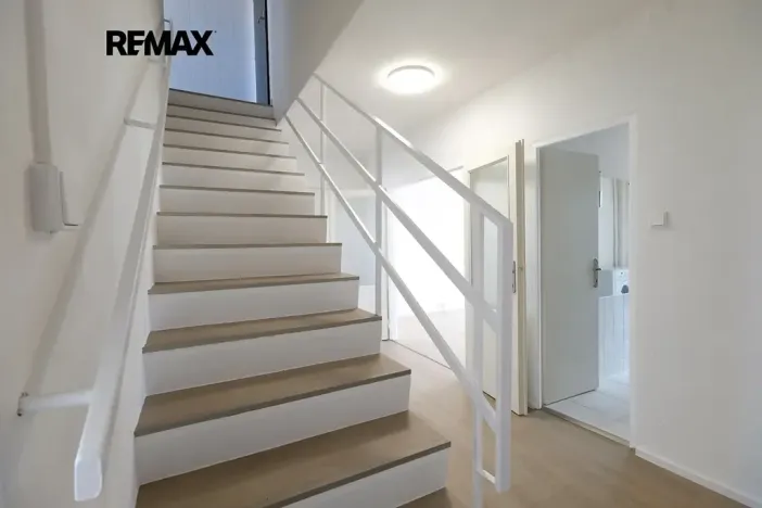 Pronájem bytu 4+1, Praha - Krč, V Štíhlách, 78 m2
