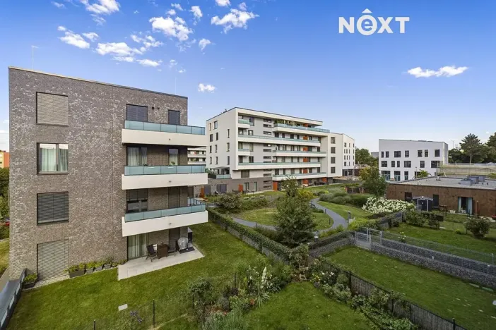 Pronájem bytu 2+kk, Praha - Hlubočepy, Benešova, 53 m2