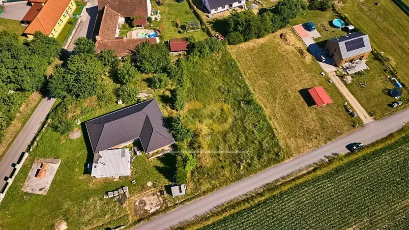 Prodej pozemku pro bydlení, Chvalovice, 3880 m2