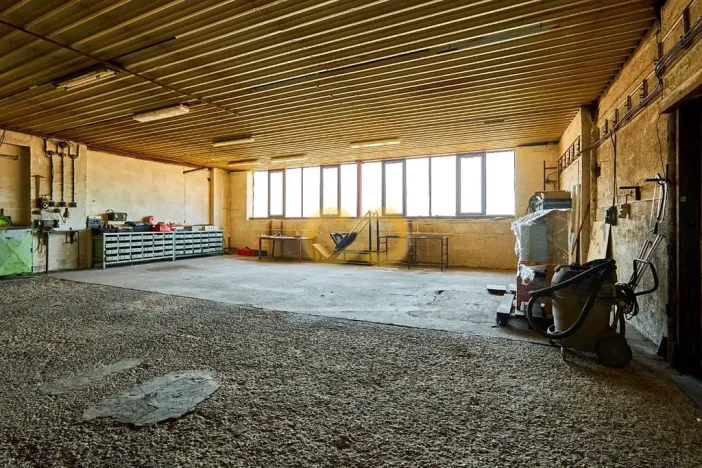 Prodej skladu, Háje, 6412 m2