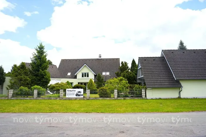 Prodej rodinného domu, Přelouč, Okružní, 370 m2