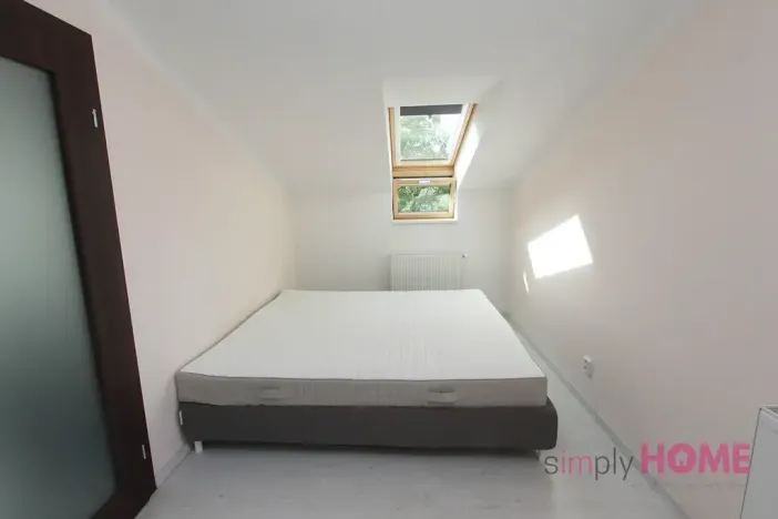 Pronájem bytu 2+kk, Praha - Žižkov, Cimburkova, 46 m2