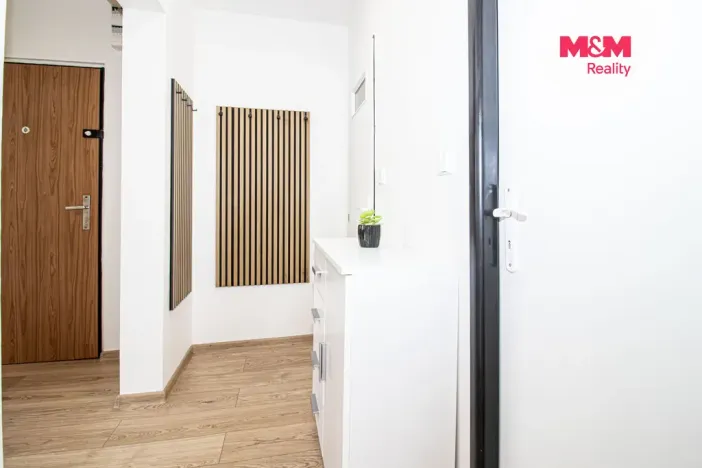 Pronájem bytu 3+kk, Praha - Kobylisy, Šiškova, 72 m2