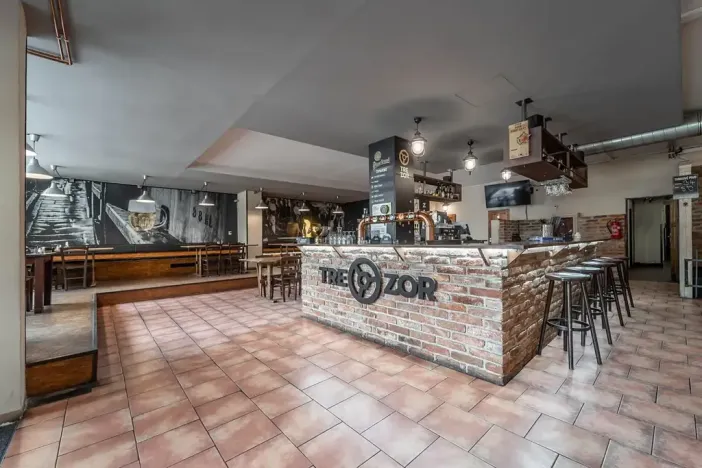 Pronájem restaurace, Praha - Braník, Branická, 610 m2