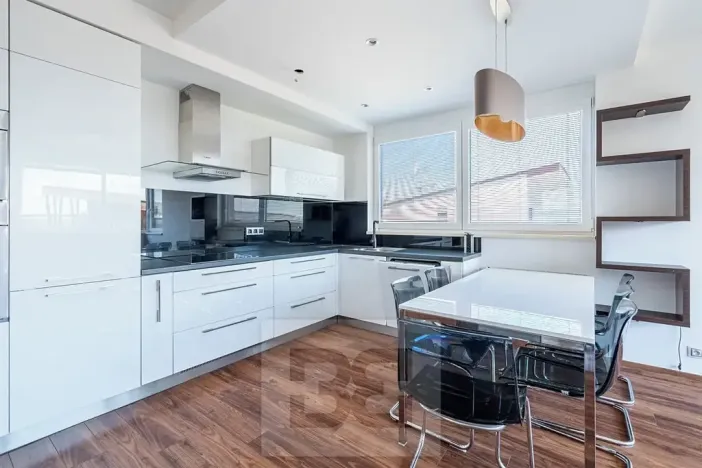 Pronájem bytu 3+kk, Praha - Velká Chuchle, Mrkosova, 70 m2