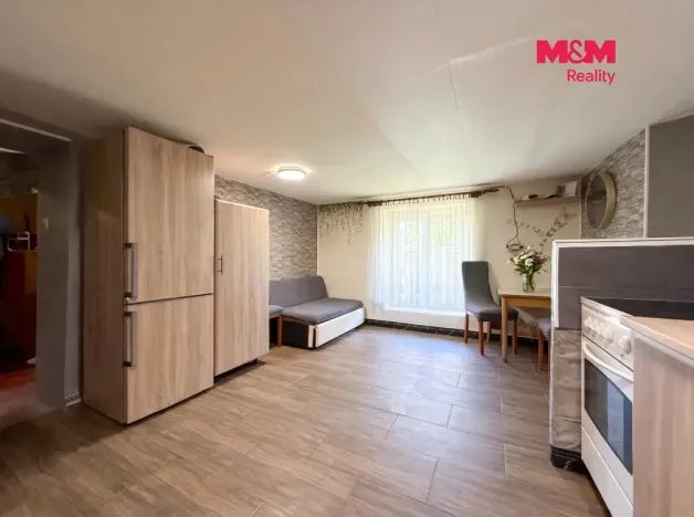 Prodej rodinného domu, Činěves, 78 m2