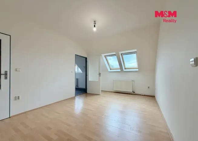Pronájem bytu 2+1, Králíky, V Bytovkách, 45 m2