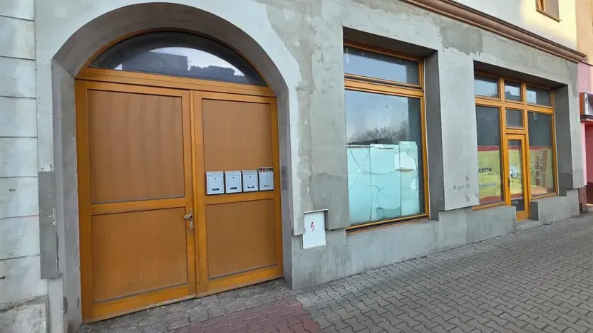 Dražba činžovního domu, Náchod, Komenského, 1000 m2