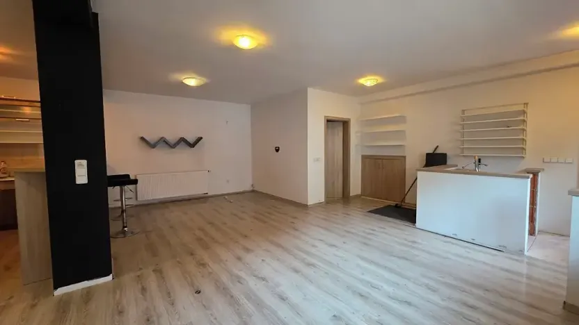 Dražba vícegeneračního domu, Náchod, Komenského, 1000 m2