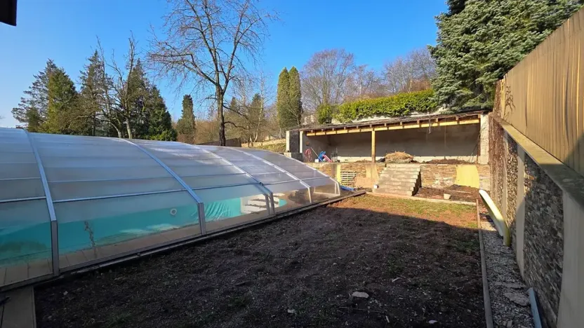 Dražba vícegeneračního domu, Náchod, Komenského, 1000 m2