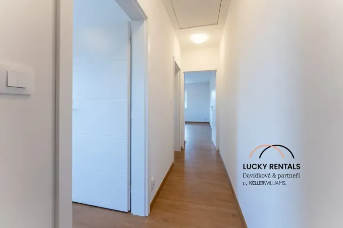Pronájem bytu 3+kk, Řehenice, 91 m2