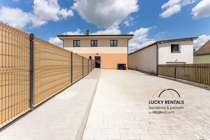 Pronájem bytu 3+kk, Řehenice, 91 m2