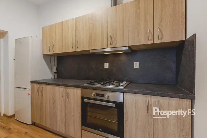 Prodej bytu 3+1, Hostinné, Dolní brána, 67 m2