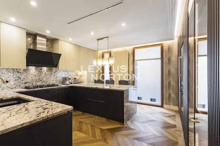 Pronájem bytu 5+1, Praha - Bubeneč, Pod kaštany, 163 m2