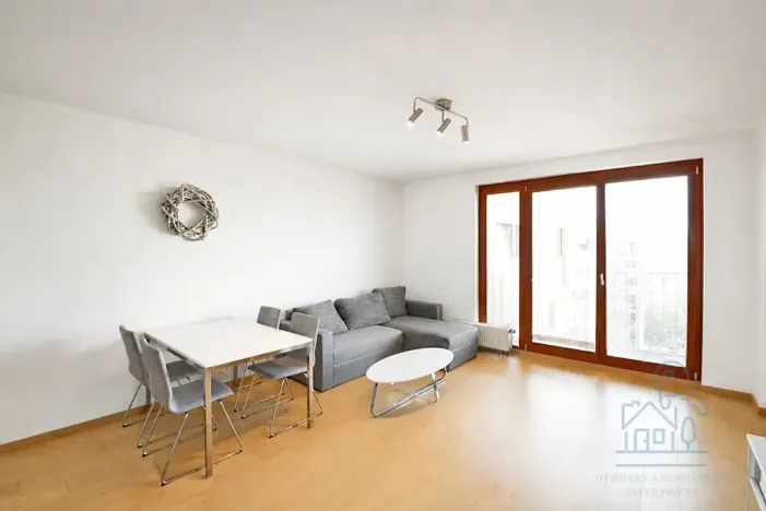 Pronájem bytu 2+kk, Praha - Holešovice, V háji, 56 m2