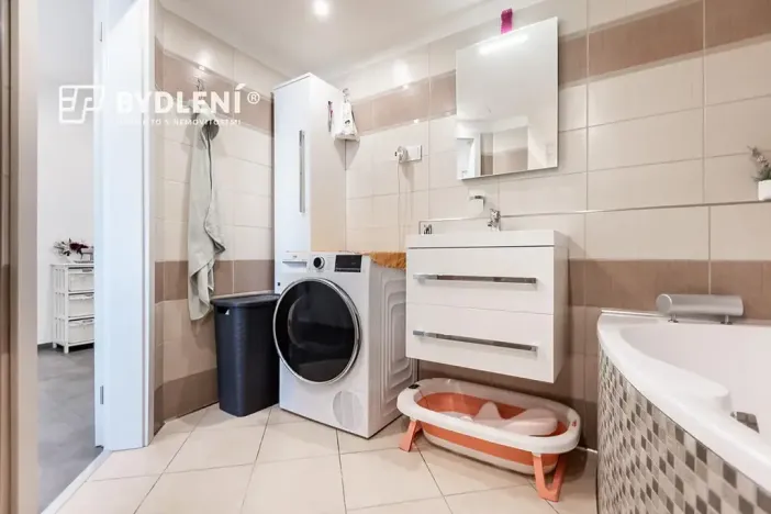 Prodej bytu 4+1, Teplice, U Červeného kostela, 94 m2