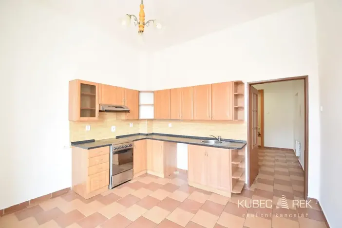 Pronájem bytu 2+1, Tábor, 9. května, 75 m2