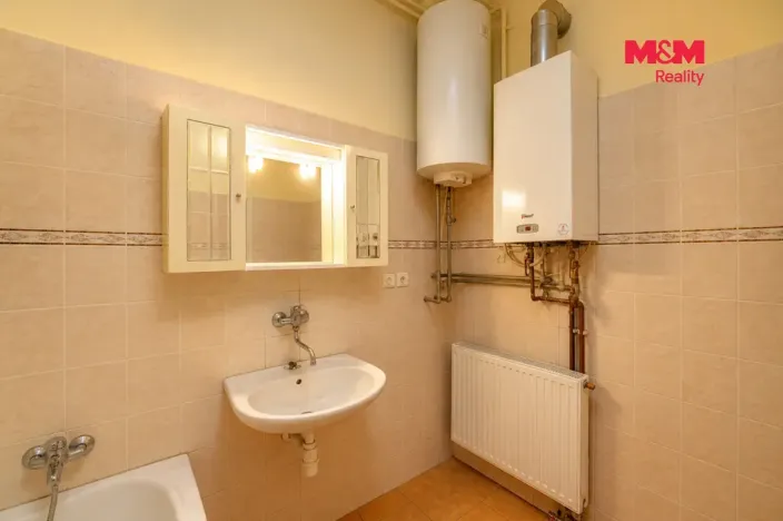 Prodej rodinného domu, Sezemice - Kladina, 98 m2