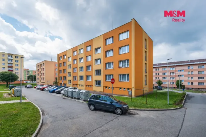 Prodej bytu 2+1, Volary, Sídl. Míru, 63 m2