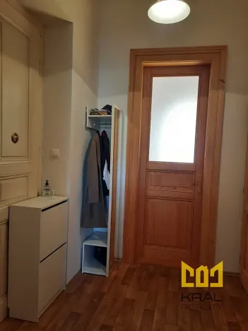 Pronájem bytu 2+kk, Praha - Smíchov, Arbesovo náměstí, 45 m2
