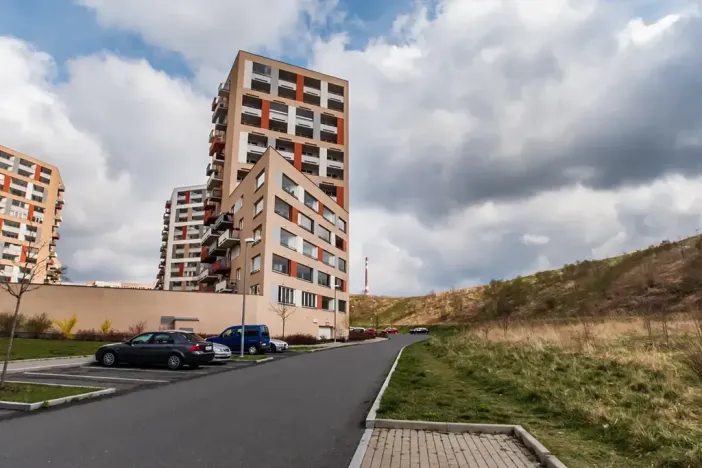 Pronájem bytu 1+kk, Praha - Horní Měcholupy, Mantovská, 45 m2